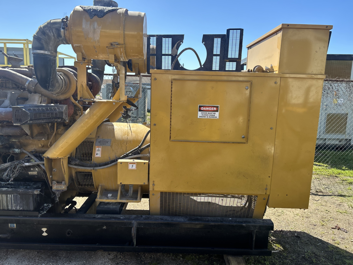 15FBt4wSHvIUtVVuYg1DWcDPsDuoqh0oG Caterpillar SR4B Gen End – 597 Frame - 800 kW - Image 1