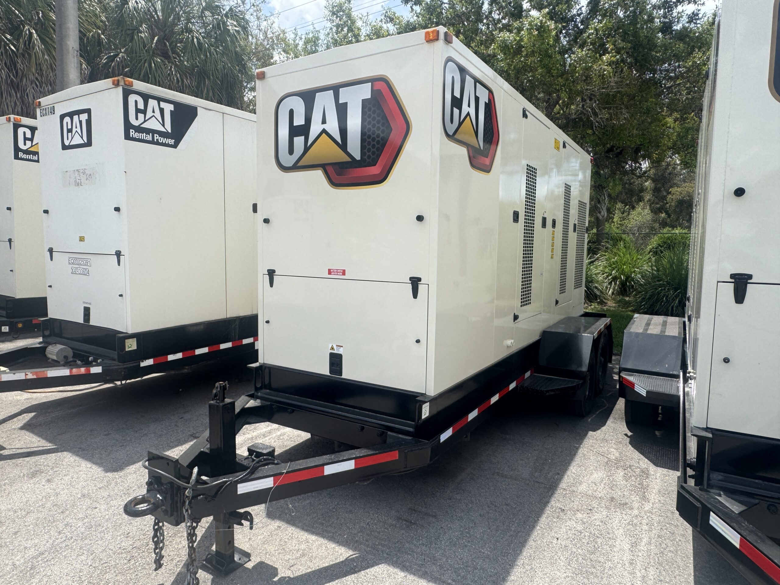 IMG_1206 Caterpillar XQ400 Diesel Generator Set - Image 1