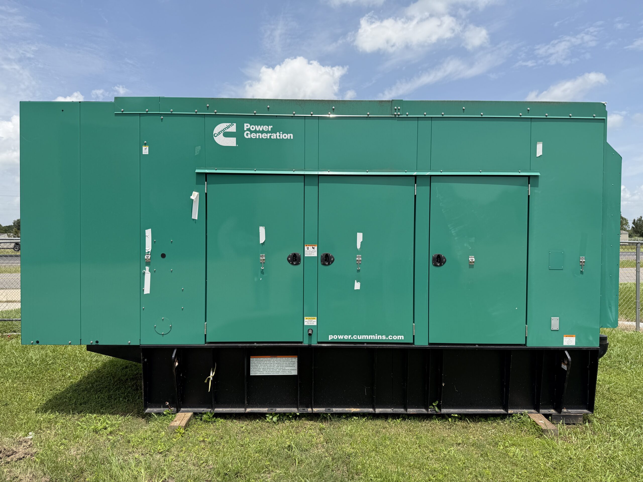 IMG_2288 Cummins DFEK Diesel Generator Set - Image 1